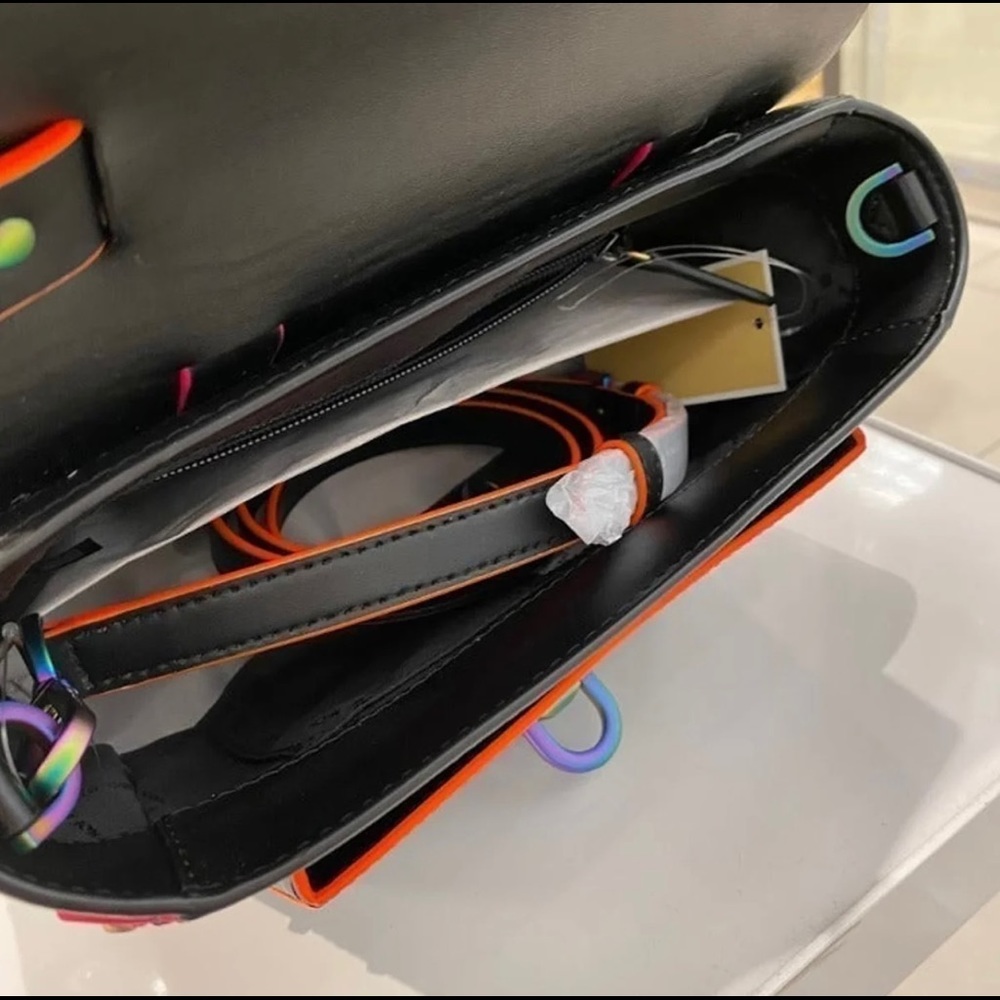 Michael Kors Manhattan Medium satchel - Picture 6 of 9